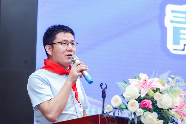 陳斌.jpg
