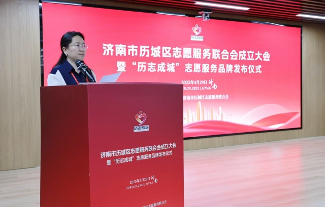 張巖.jpg